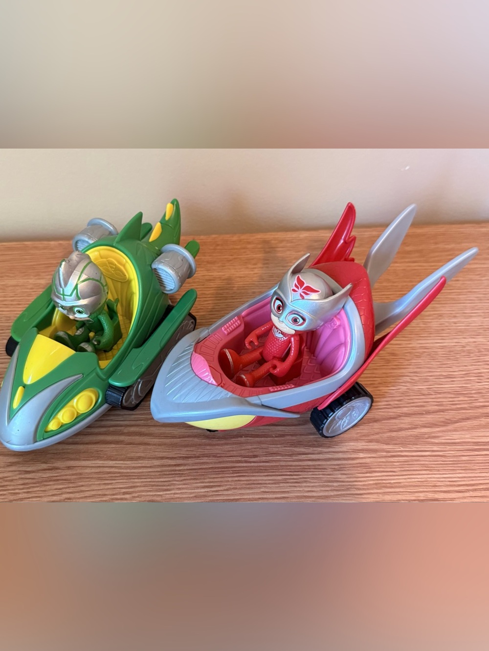 Red and Silver Winged Racer with Pilot Figure - Kids Action Vehicle